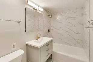 1470 E 56th St, Chicago, IL 60637 - Photo 19