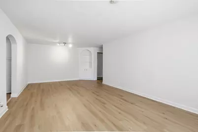 750 Dempster Street #CG4, Mount Prospect, IL 60056 - Photo 5