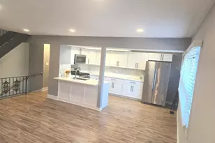 360 Inverrary Ln, Deerfield, IL 60015 - Photo 3