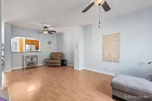 208 New Haven Dr, Cary, IL 60013 - Photo 5