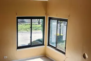 548 Alton Ct, Carol Stream, IL 60188 - Photo 3