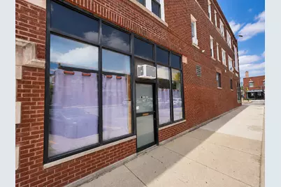 2354 N Saint Louis Avenue, Chicago, IL 60647 - Photo 13