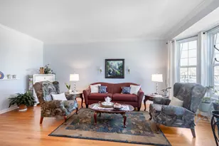 673 Central Ave, Deerfield, IL 60015 - Photo 3