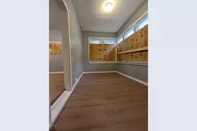 8601 S Kingston Avenue, Chicago, IL 60617 - Photo 13