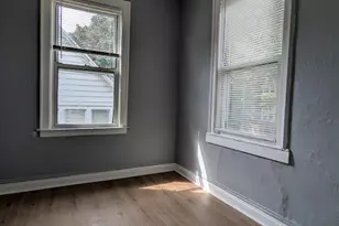 8601 S Kingston Ave, Chicago, IL 60617 - Photo 35