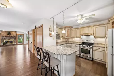 17346 Brook Crossing Court, Orland Park, IL 60467 - Photo 5