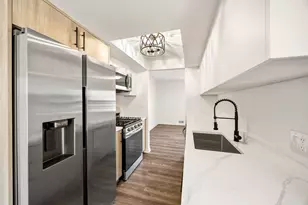 1231 Tobin Ct, Waukegan, IL 60085 - Photo 7