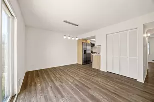 1231 Tobin Ct, Waukegan, IL 60085 - Photo 9