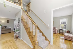 2984 Marshfield Ct, Elgin, IL 60124 - Photo 3