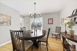 2984 Marshfield Ct, Elgin, IL 60124 - Photo 15