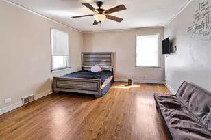 8108 S Wood St, Chicago, IL 60620 - Photo 11