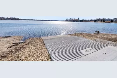 818 Sheridan Drive, Wauconda, IL 60084 - Photo 7