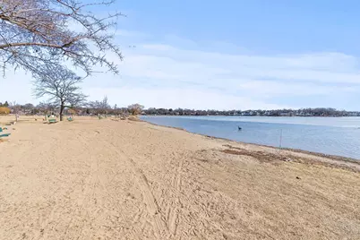 818 Sheridan Drive, Wauconda, IL 60084 - Photo 15