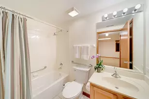 2370 Carillon Dr, Grayslake, IL 60030 - Photo 21