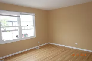 300 Meadow Ct, Vernon Hills, IL 60061 - Photo 27