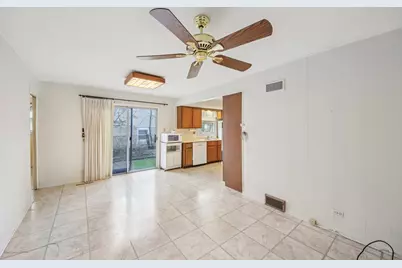 817 Belair Drive, Darien, IL 60561 - Photo 5