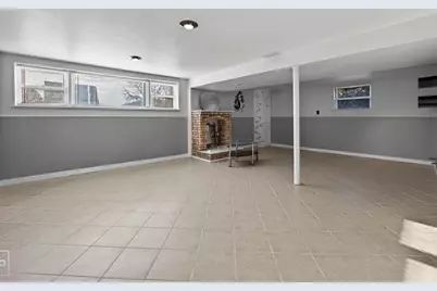 10643 S 83rd Avenue, Palos Hills, IL 60465 - Photo 13