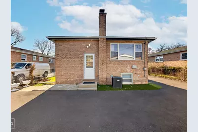 10643 S 83rd Avenue, Palos Hills, IL 60465 - Photo 19