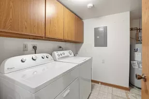 11042 S Theresa Circle, Palos Hills, IL 60465 - Photo 17