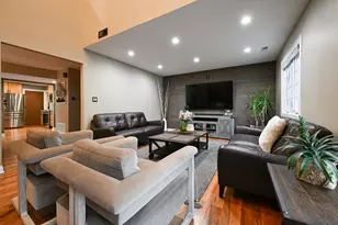 136 S Lawford Ct, Bloomingdale, IL 60108 - Photo 15