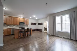 309 Bradbury Ln, Bartlett, IL 60103 - Photo 5