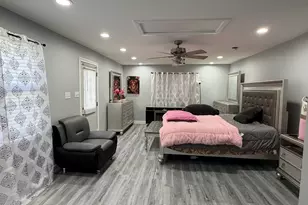 15541 6th Ave, Phoenix, IL 60426 - Photo 9