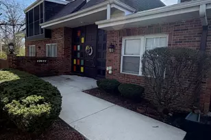 12642 S London Ln, Palos Heights, IL 60463 - Photo 1