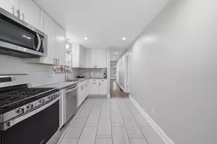 320 W 101st Pl, Chicago, IL 60628 - Photo 9