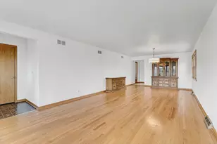 8506 N Greenwood Ave, Niles, IL 60714 - Photo 3