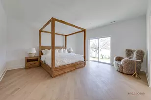 19 Marina Dr, Des Plaines, IL 60016 - Photo 25