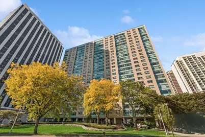 3180 N Lake Shore Drive #2H, Chicago, IL 60657 - Photo 1