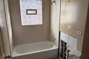 15129 Lexington Ave, Harvey, IL 60426 - Photo 5