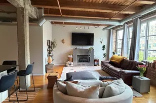 333 S Desplaines St, Chicago, IL 60661 - Photo 3