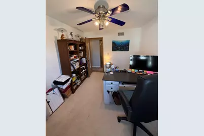 100 Village Creek Drive, Lake in the Hills, IL 60156 - Photo 19