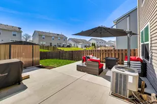 2631 Carlisle Ln, Hampshire, IL 60140 - Photo 25