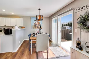 2631 Carlisle Ln, Hampshire, IL 60140 - Photo 7