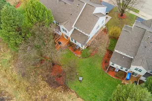 125 Ione Dr, South Elgin, IL 60177 - Photo 3