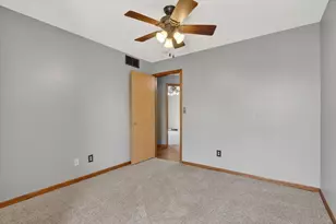 2683 Bluffside Dr, Rockford, IL 61109 - Photo 35