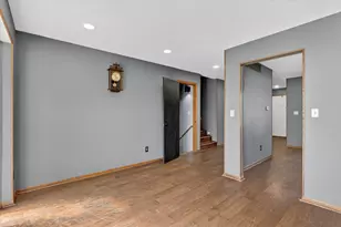 2683 Bluffside Dr, Rockford, IL 61109 - Photo 11