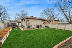 9738 Keystone Ave, Skokie, IL 60076 - Photo 19