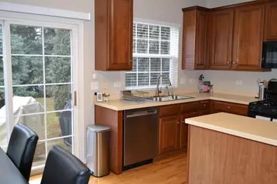 2990 Peachtree Circle, Aurora, IL 60502 - Photo 7