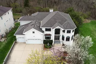 441 Delaware Cir, Bolingbrook, IL 60440 - Photo 3