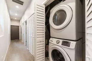 2108 W 18th Pl, Chicago, IL 60608 - Photo 11