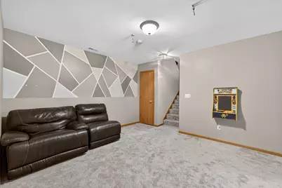 665 Kenwood Court, Dekalb, IL 60115 - Photo 23