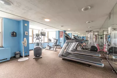 525 W Hawthorne Place #2706, Chicago, IL 60657 - Photo 11