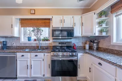 7528 Churchill Street, Morton Grove, IL 60053 - Photo 9