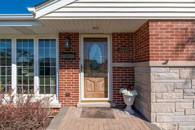 7528 Churchill Street, Morton Grove, IL 60053 - Photo 3