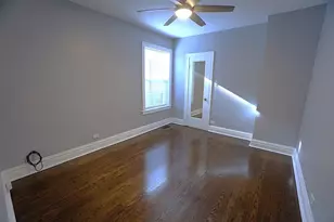 5249 Hoffman St, Skokie, IL 60077 - Photo 11