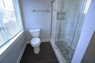 5249 Hoffman St, Skokie, IL 60077 - Photo 17