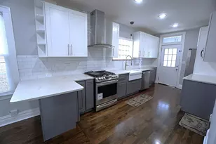 5249 Hoffman St, Skokie, IL 60077 - Photo 9